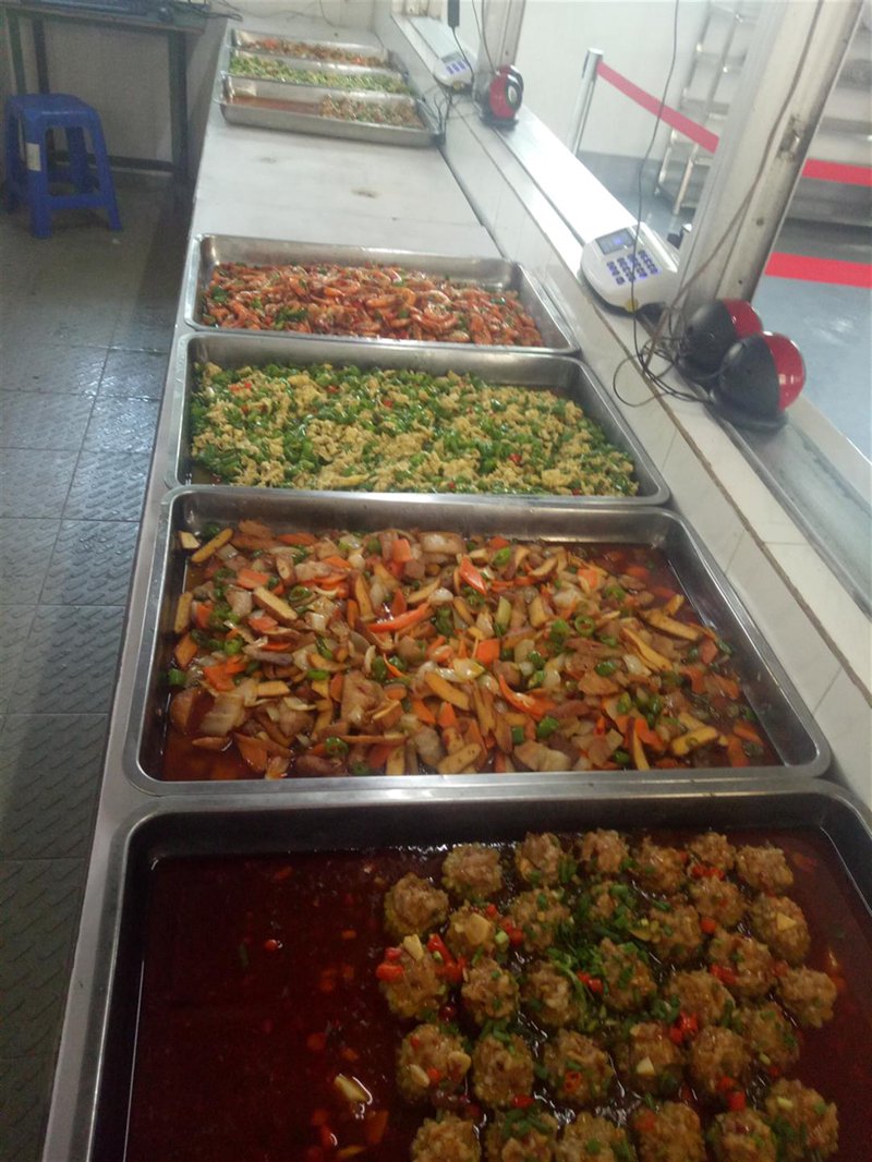 如何选择合适的石家庄餐饮承包服务